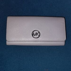 Michael Kors Light Gray Pebbled Leather Continental Wallet